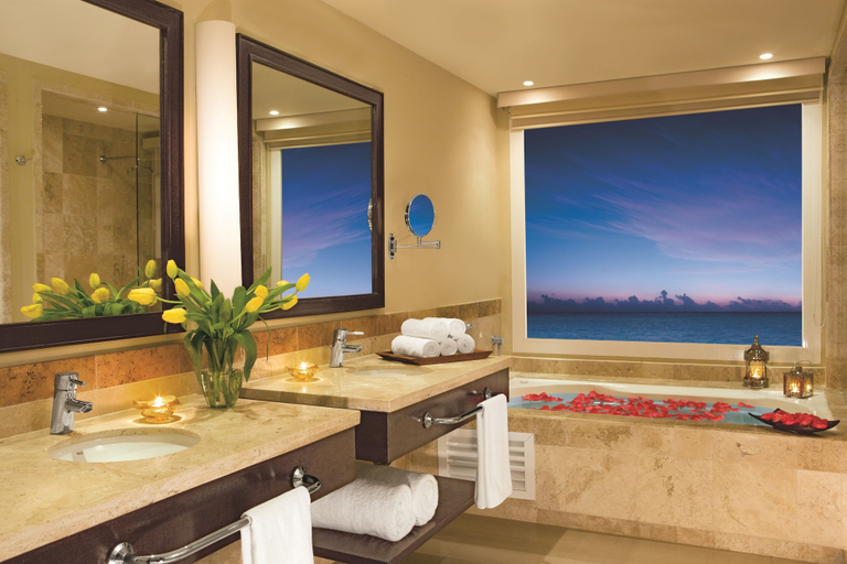 Bathroom 5, Dreams Jade Resort & Spa - All Inclusive, Benito Juárez