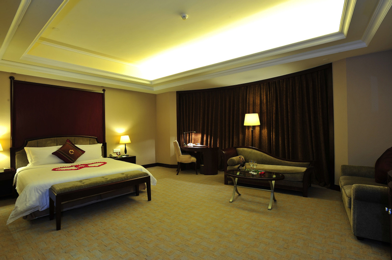 Bedroom 13