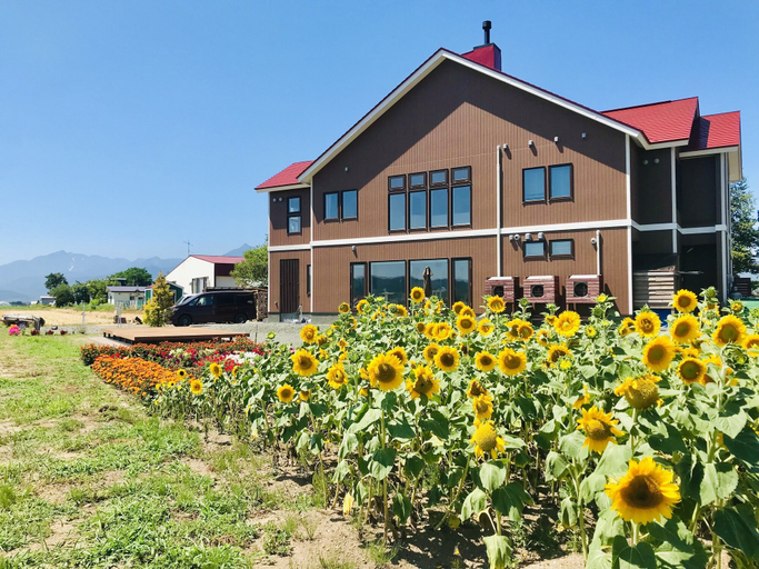 Exterior & Views 1, Shooting Star the Bed & Breakfast, Nakafurano