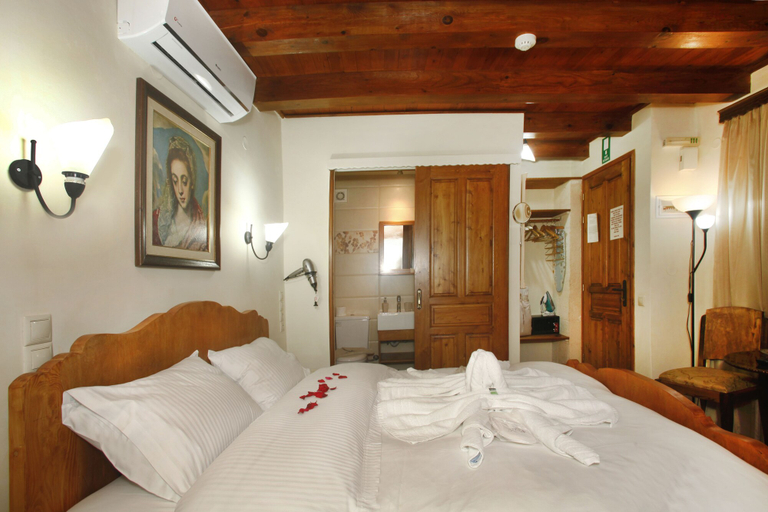 Bedroom 4, Palazzo di Pietro, Crete