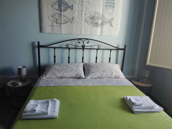 Bedroom 4, La casa di Aneupe, Syracuse