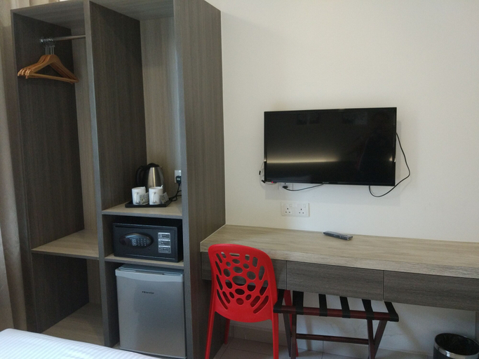 Others 2, Hotel Alpha, Seberang Perai Tengah