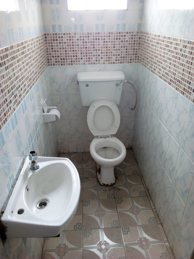 Bathroom 3, Chartered Guest House, Ruiru