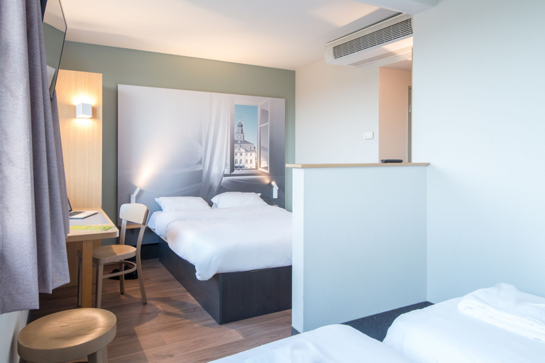 Bedroom 4, B&B HOTEL Freyming-Merlebach, Moselle