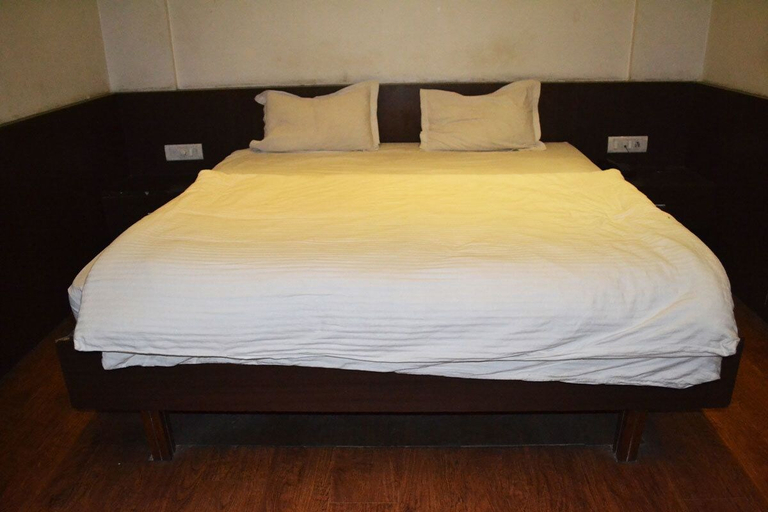 Bedroom 5, Hotel Varanasi Palace, Varanasi