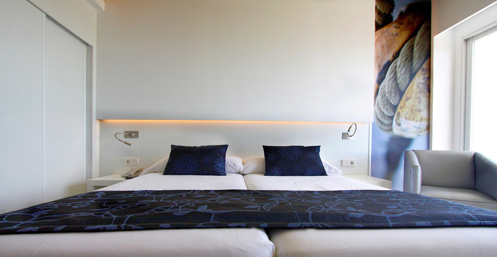 Bedroom 3, BG Hotel Java, Baleares