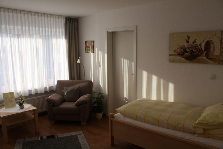 Bedroom 2, Hotel am Wintergarten, Borken
