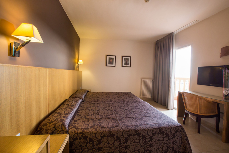 Bedroom 3, Alba Seleqtta, Girona