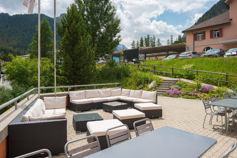 Others 4, Youth Hostel Pontresina, Maloja