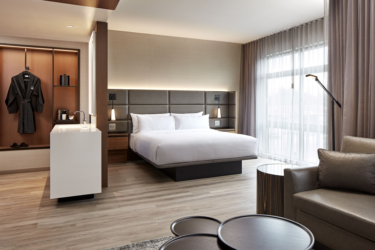 Bedroom 3, AC Hotel by Marriott Sunnyvale Cupertino, Santa Clara