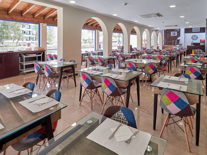 Food & Drinks 5, Hotel BelleVue Club, Baleares