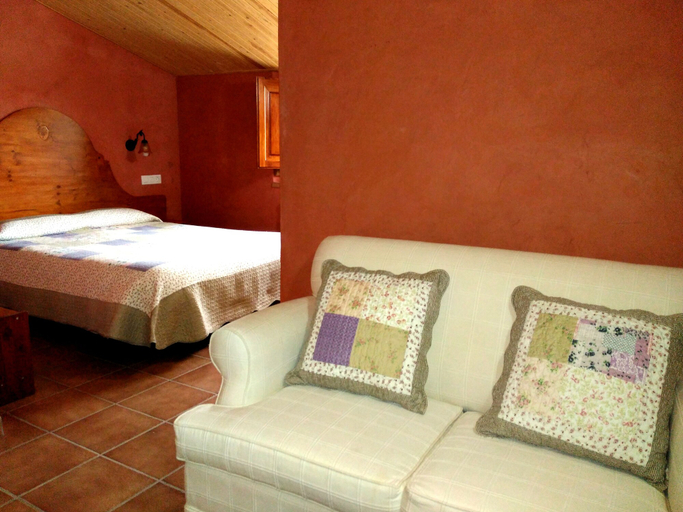 Bedroom 3, Casa Rural Masia Rovira, Lleida