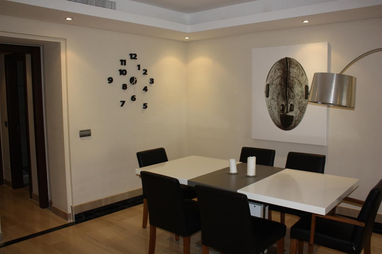 Others 5, Two-Bedroom Beach Apartment, Málaga