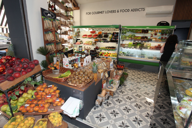 Food & Drinks 5, Your address in Koukaki, Attica