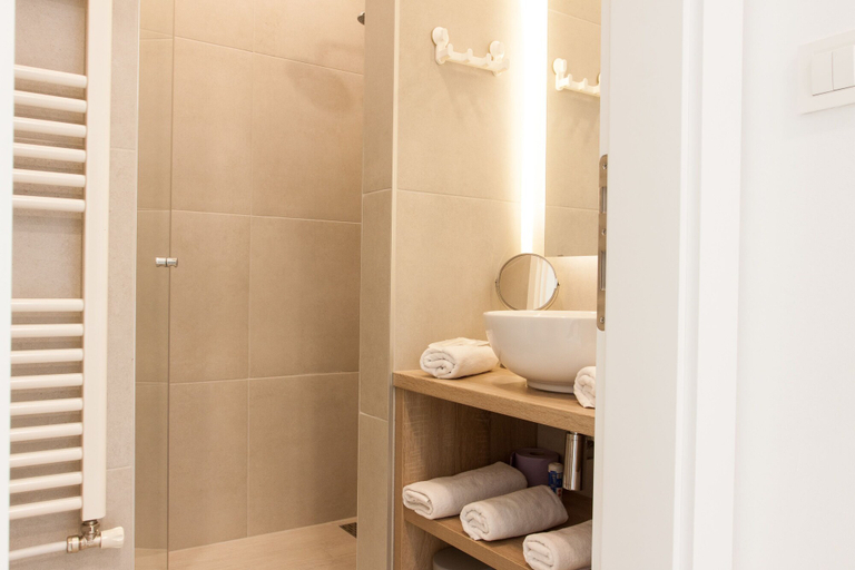 Bathroom 4, Tesla Boutique Apartments & Rooms, Zagreb