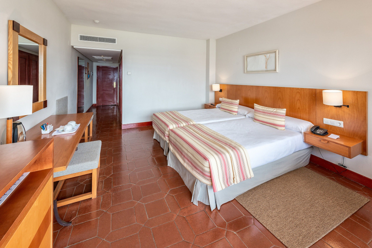 Bedroom 3, Parador De Nerja, Málaga