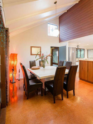 Others 4, Mt Glorious Getaways, Pine Rivers Bal