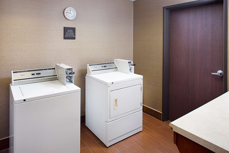 Bathroom 4, Hampton Inn & Suites Palmdale, Los Angeles