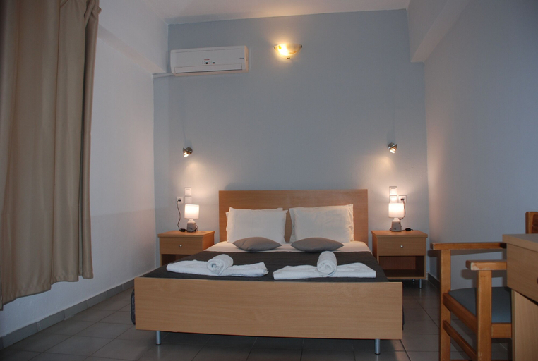 Bedroom 3, Bayside Hotel Katsaras, South Aegean