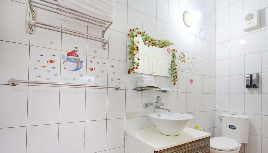 Bathroom 5, Shuanghui Garden B&B, New Taipei City