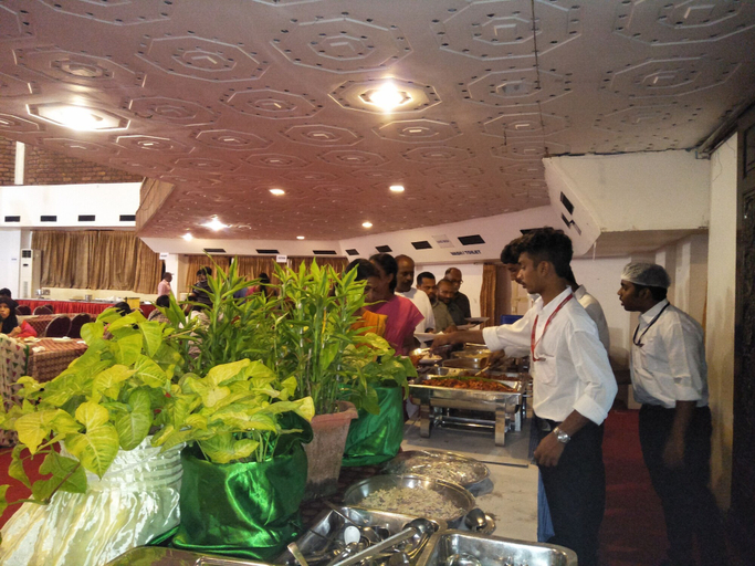 Food & Drinks 5, Alhind Calicut Tower, Kozhikode