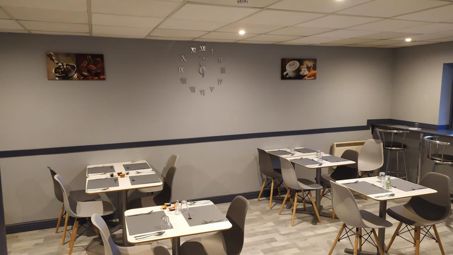 Food & Drinks 5, Happy Guests Lodge, Cheshire West and Chester
