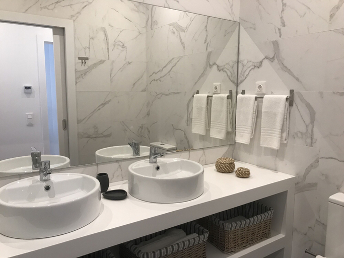Bathroom 5, MyTrip Porto, Matosinhos