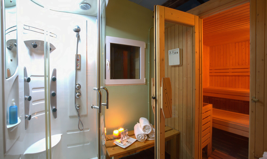 Bathroom 4, El Corral de Concilio, Zaragoza