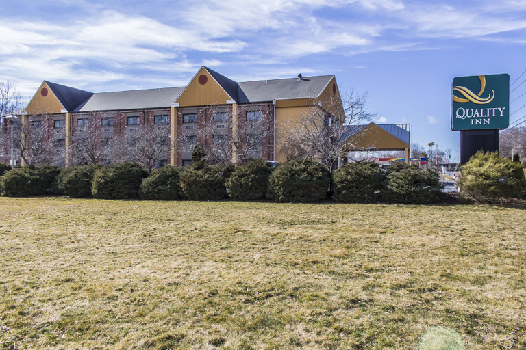 Exterior & Views 2, Cromwell Inn - Middletown, Middlesex