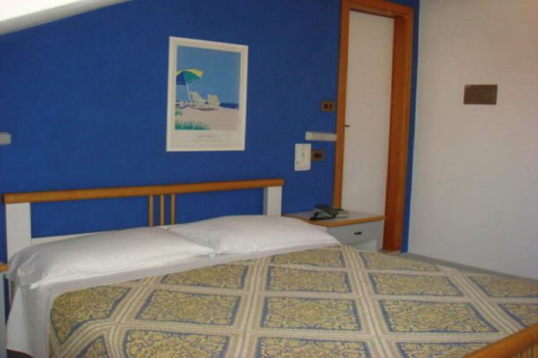 Bedroom 4, Hotel Adele, Rimini