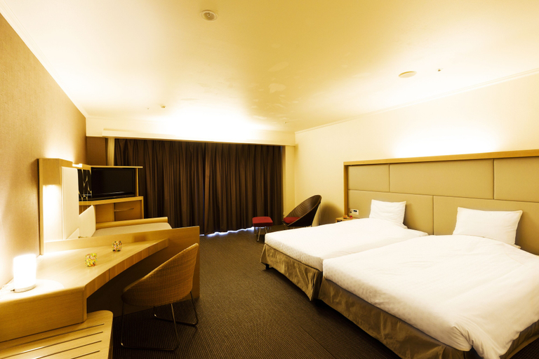 Bedroom 3, Laguna Garden Hotel, Ginowan