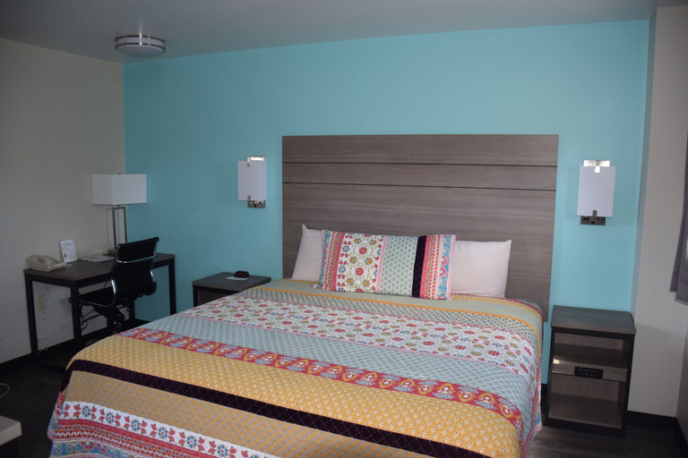 Bedroom 3, White Rose Motel - Hershey, Dauphin
