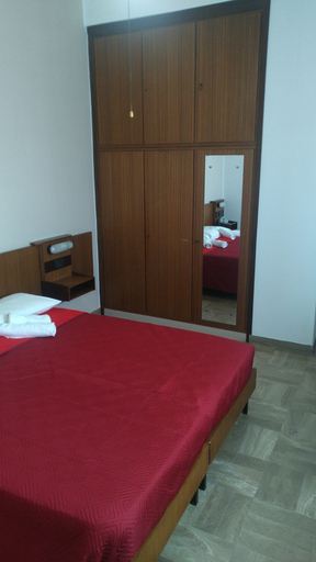 Bedroom 4, Hotel Luca, Rimini