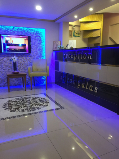 Others 5, Otel Safran Palas, Foça