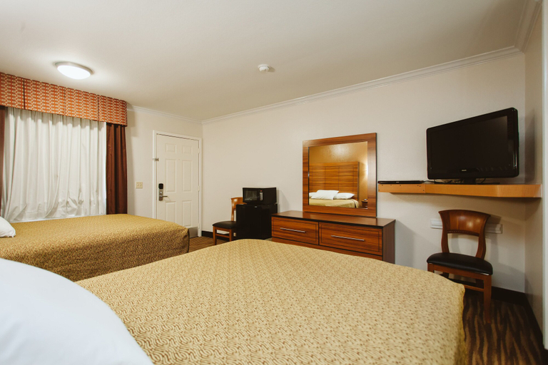 Bedroom 5, Palace Inn Wayside, Houston