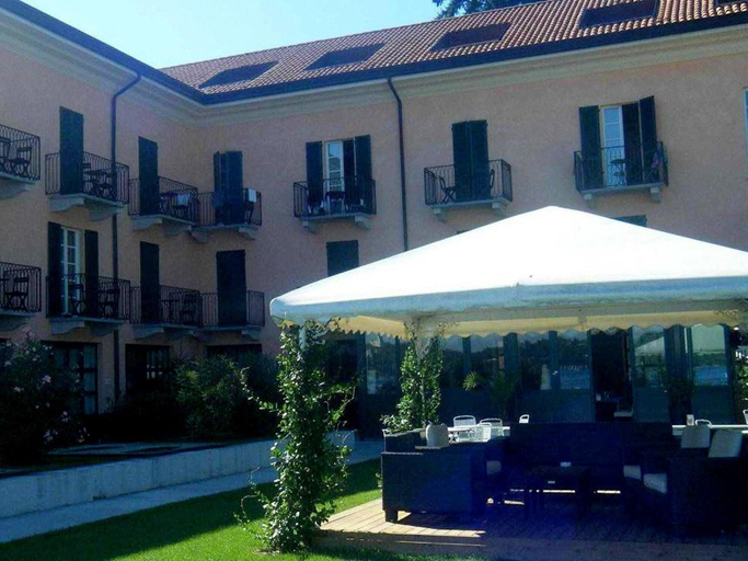 Exterior & Views 2, Lake View, Novara