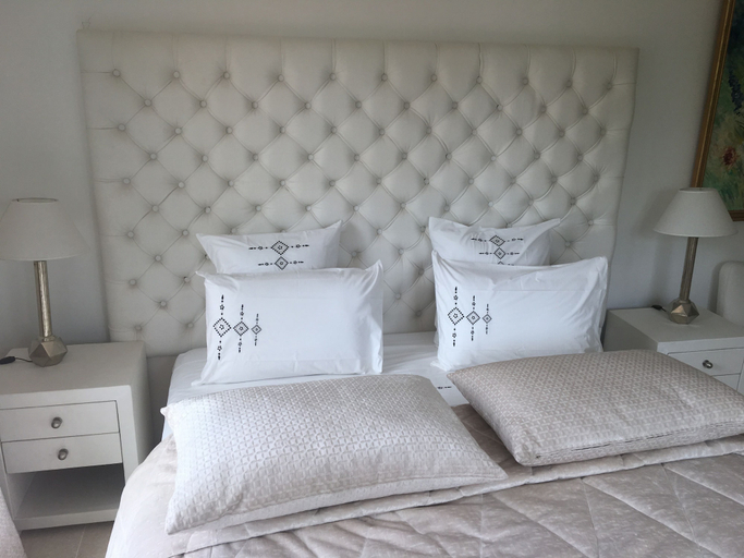 Bedroom 4, Villa Louise-Rose, Alpes-Maritimes
