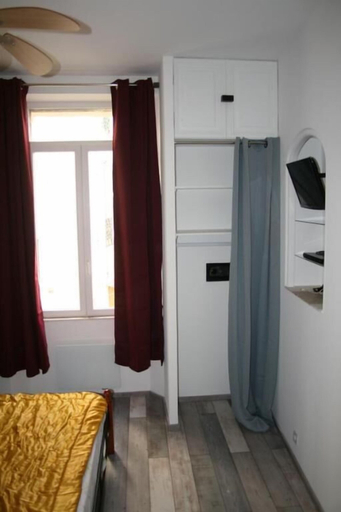 Bedroom 5, La Re'Belle, Pyrénées-Orientales