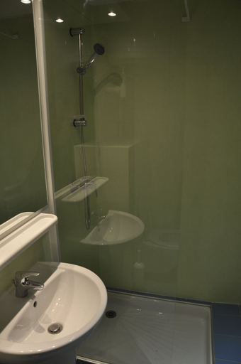Bathroom 4, Domaine Aigoual Cévennes, Lozère