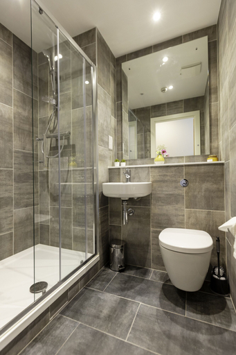 Bathroom 5, The Westwood