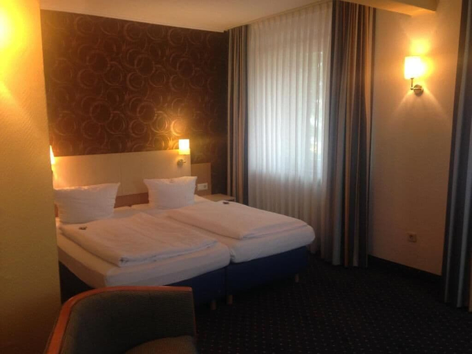 Bedroom 4, Hotel Am Stadtpark, Emsland