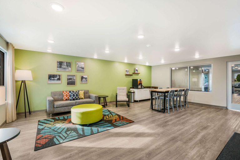 Others 5, WoodSpring Suites Elgin - Chicago, Kane