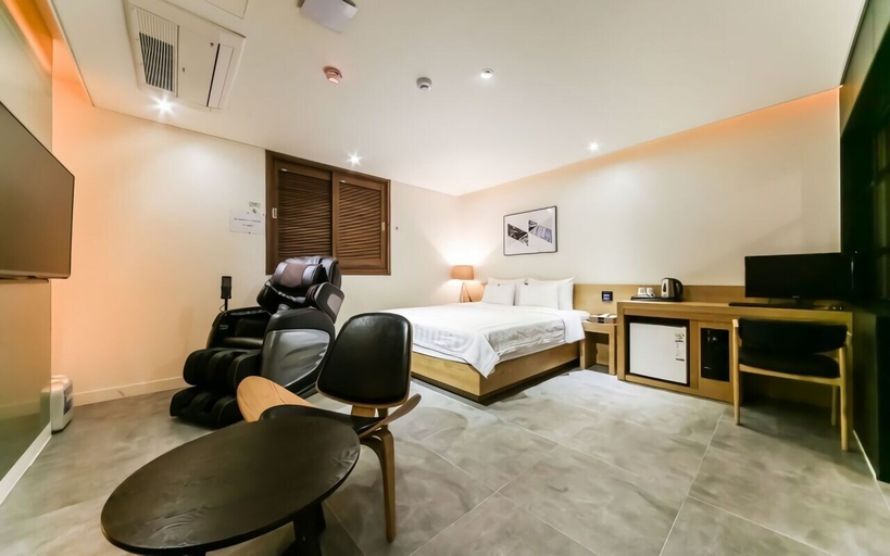 Bedroom 2, HOTEL Able, Masan