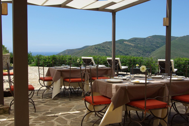 Food & Drinks, Sulle onde della collina, Salerno