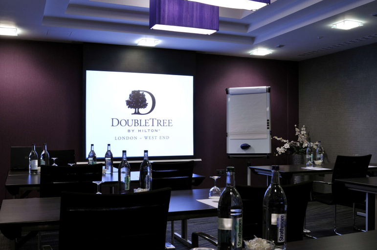 Food & Drinks 5, DoubleTree by Hilton London West End, London