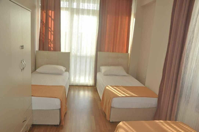 Room 5, Horizon Suit, Merkez