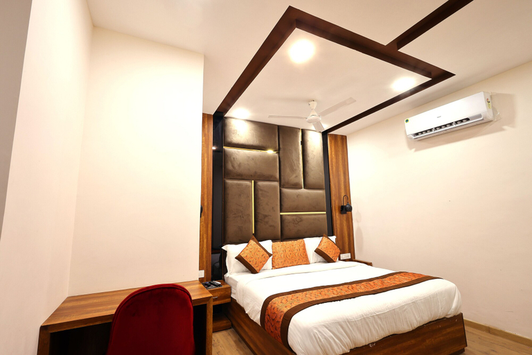 Bedroom 3, Hotel Karan Residency, Amritsar