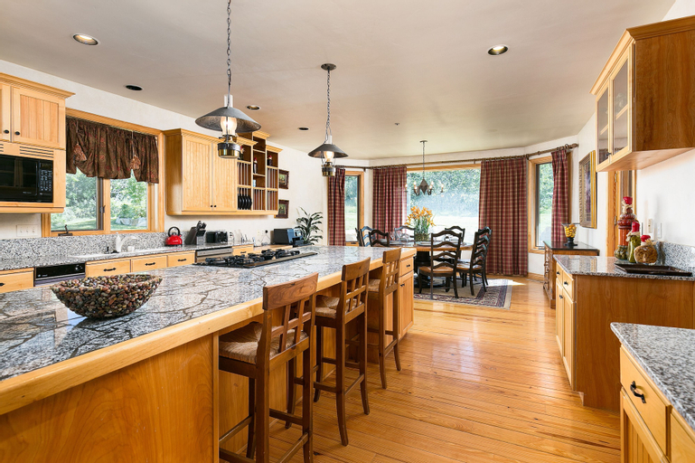 Food & Drinks 5, White Pines 5-Bedroom 5-Bath Luxury Home in Solamere Lower Deer Valley, Summit