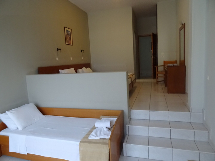 Bedroom 3, Bayside Hotel Katsaras, South Aegean