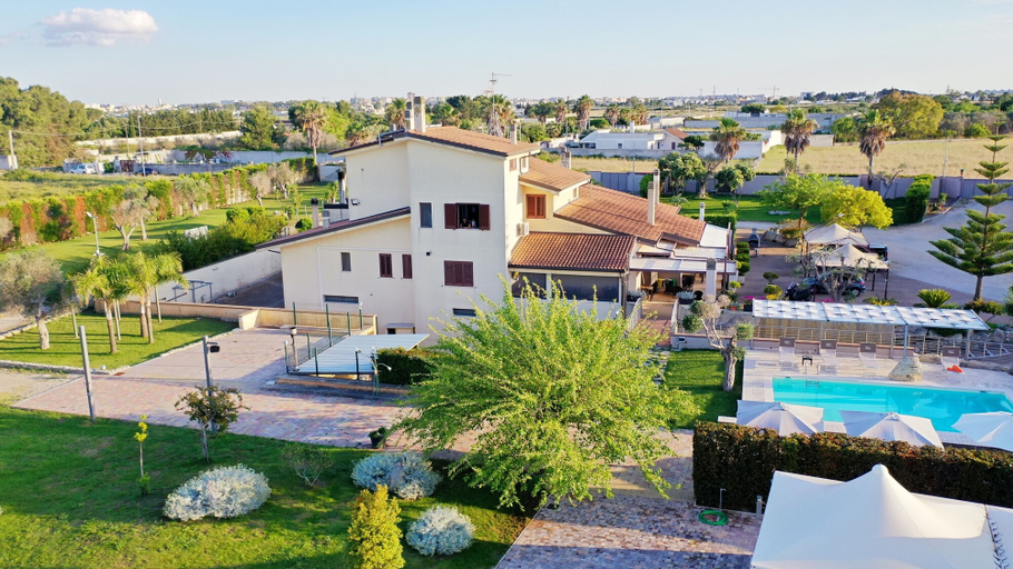 Exterior & Views 2, Giardini di Marzo Lecce B&B, Lecce